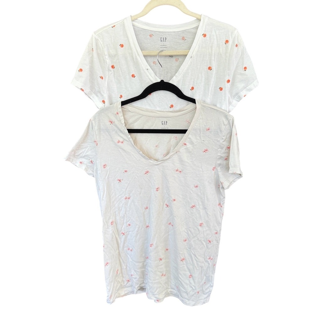 GAP Favorite Tee Bundle 2 Pack Women L White Peach Floral V-Neck Short Sleeve